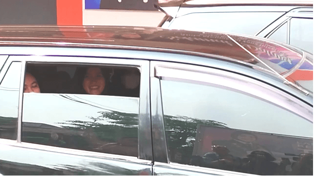 Senyum Sumringah Jessica Kumala Wongso Bebas Bersyarat dari Lapas Pondok Bambu