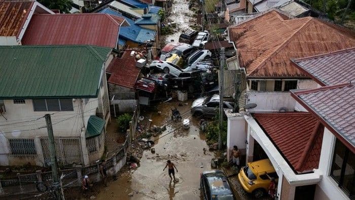 127 Orang Hilang dan 140 Korban Jiwa Akibat Topan Kalmaegi di Filipina