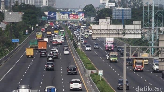 Andra Soni Minta Perbaikan Jalan Tol Tangerang-Merak Dipercepat
